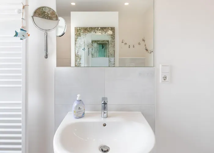 Witte Hus Am Friedrichberg * Husum (Schleswig-Holstein)